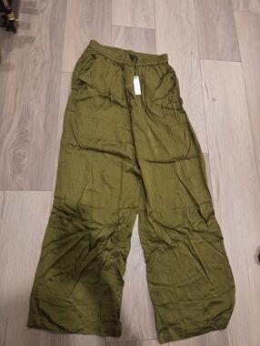 Olivaceous Pants 💚